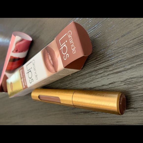 Grande Lips HYDRAPLUMP Liquid Lipstick 💋💄🤍 - Picture 2 of 7